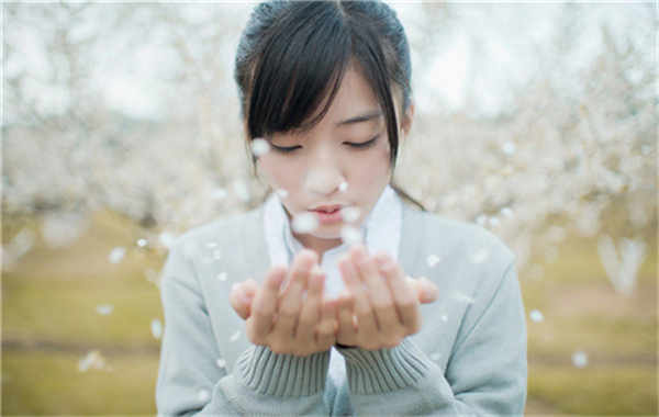 盘龙怀孕后验血多久可以知道男女(怀孕后多久可以验血检查出来)